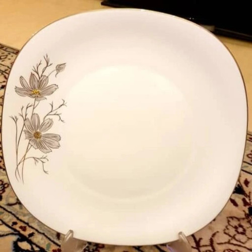 سرویس ارکوپال ۲۶ پارچ مدل مربع طرح ژالین لب طلایی