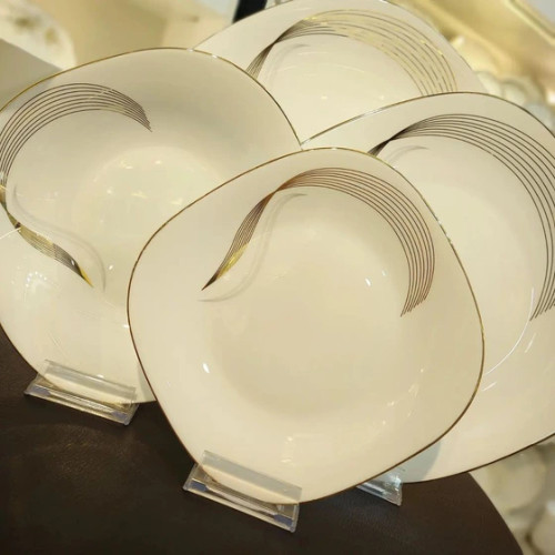 سرویس ارکوپال ۲۶ پارچه مربع مدل شمل طلا لب طلایی